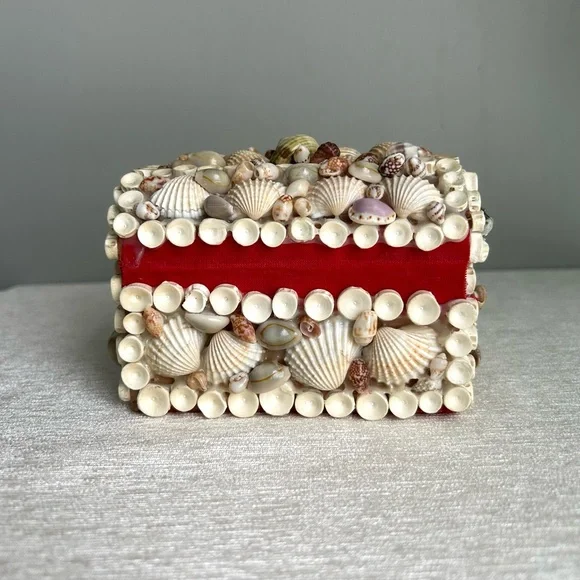 ANTIQUE seashell treasure chest souvenir box coastal beach 1950’s - Picture 8 of 8